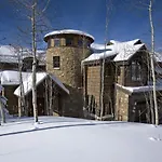 Castellina Pines Apartment