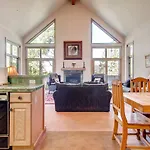 The Emerald Elk At Village Creek Apartment