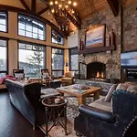 Tomboy Retreat Apartment
