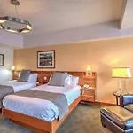 Camel\'S Garden Hotel