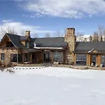 Hood Park Manor