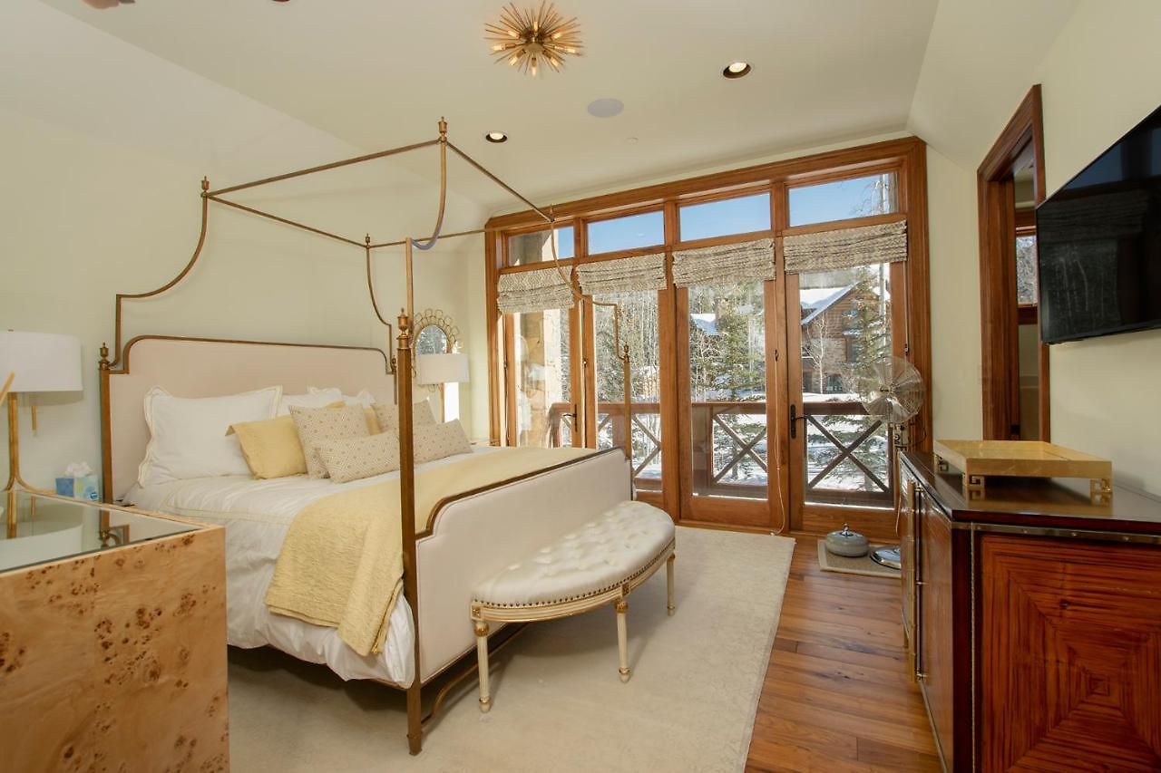 Apartment Lorian 4 True Ski-In Ski-Out Resort Condo 4Bd 3.5Ba - Sleeps 12 *
