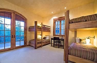 The Peaks See Forever Hotel 4*