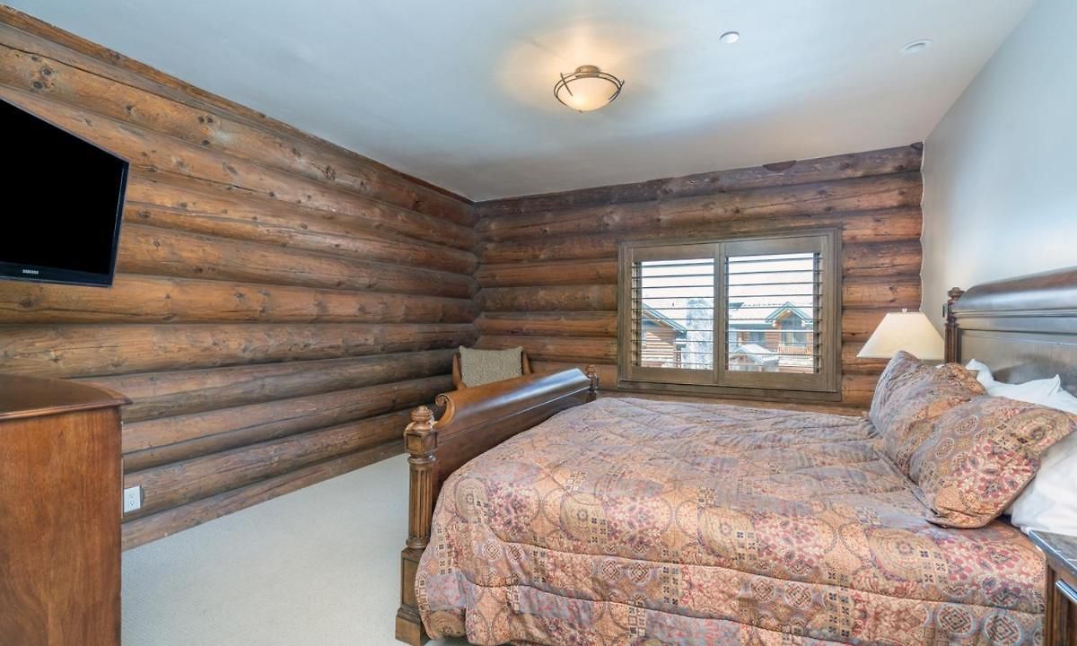 On Sundance 122 - Pine Palace * Telluride