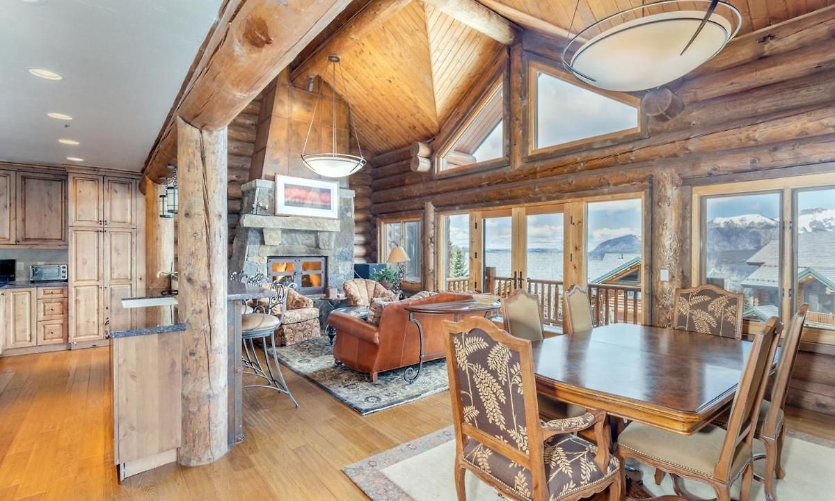 On Sundance 122 - Pine Palace Telluride