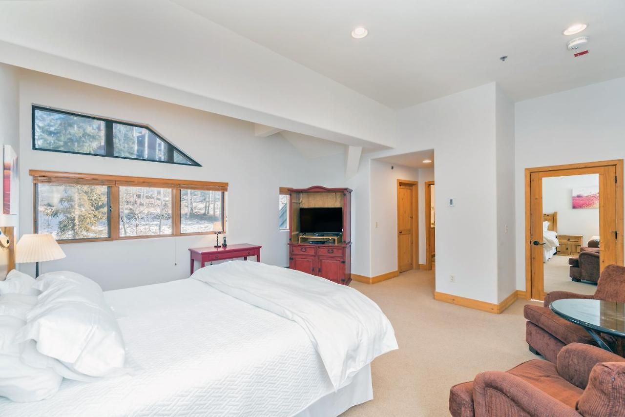 Hotel Bear Creek 303c