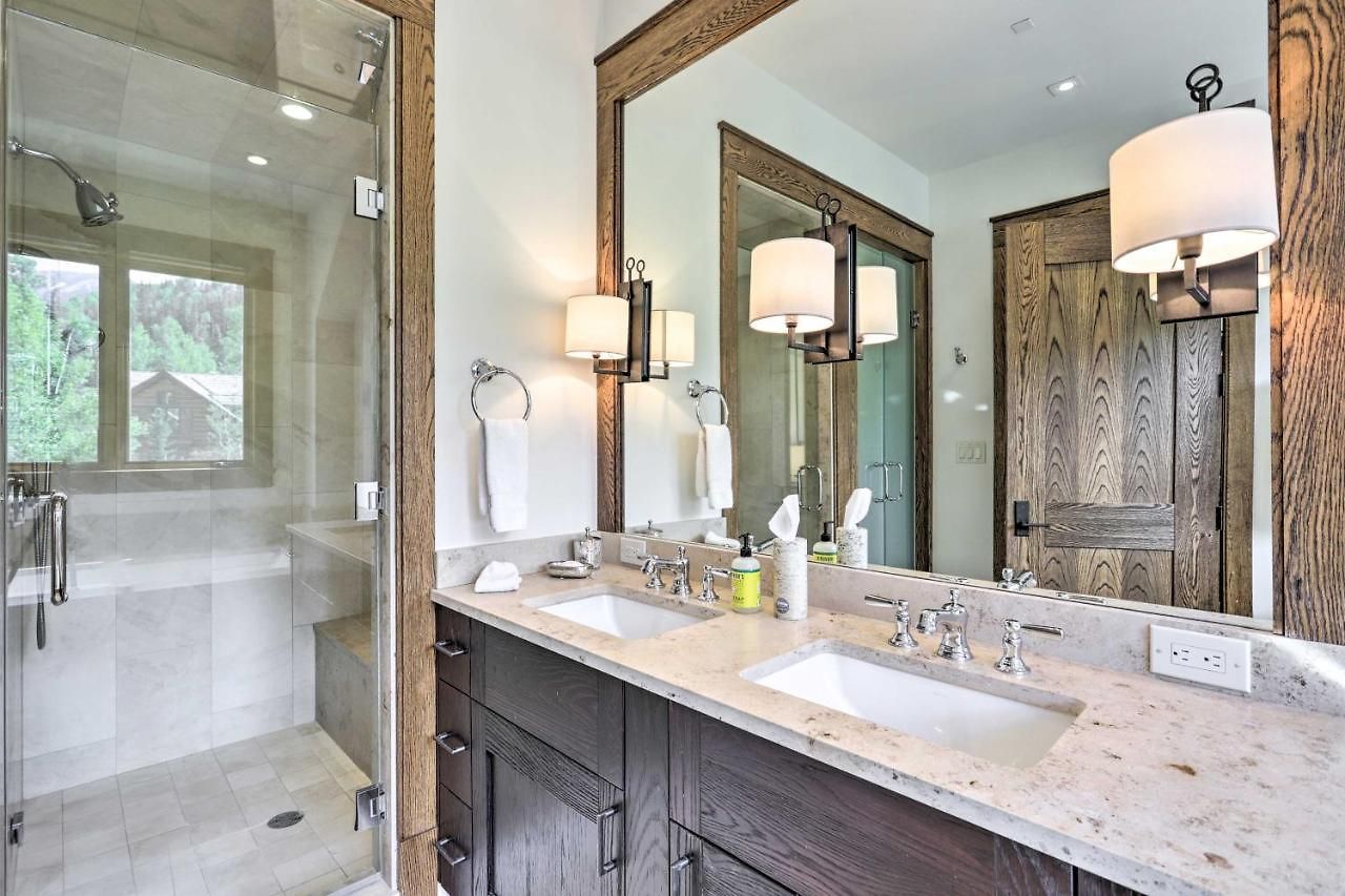 Luxurious Ski-in/ski-out Penthouse! Holiday home Telluride
