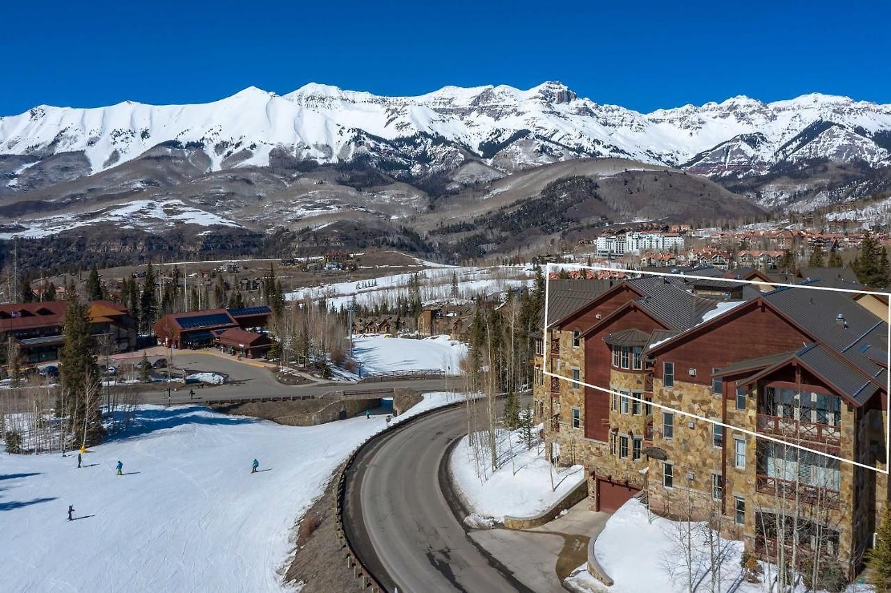 Luxurious Ski-in/ski-out Penthouse!