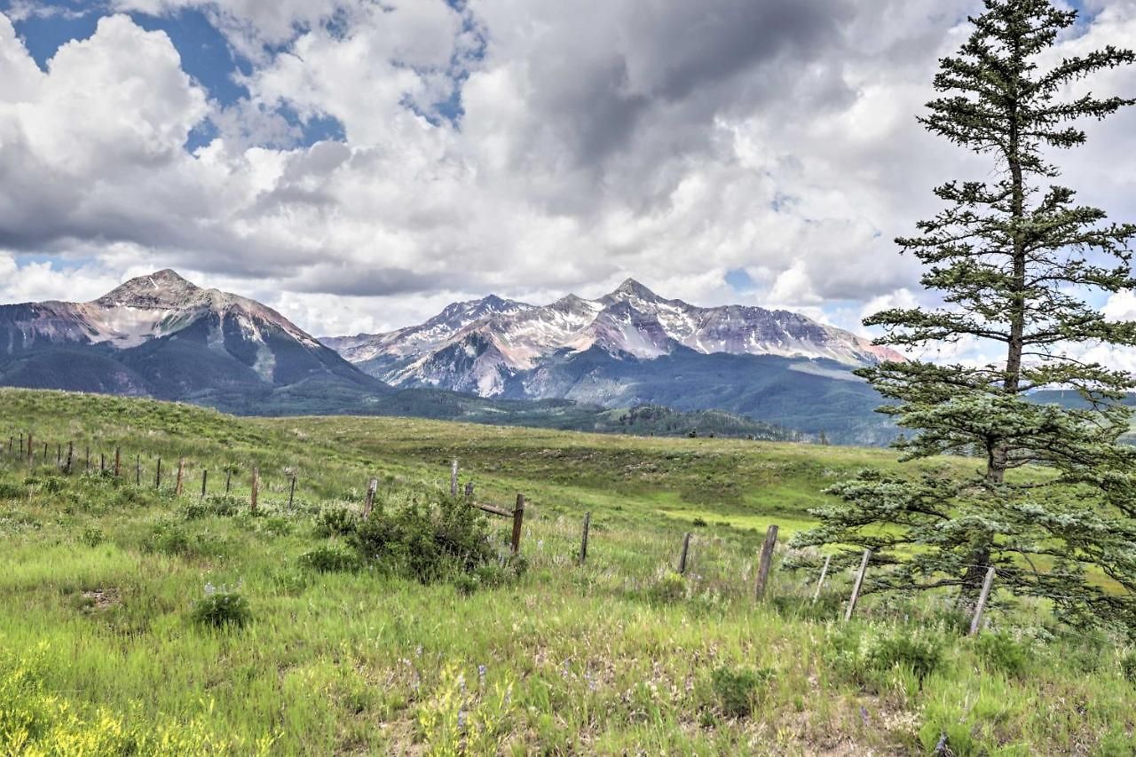 Luxurious Ski-in/ski-out Penthouse! Holiday home Telluride