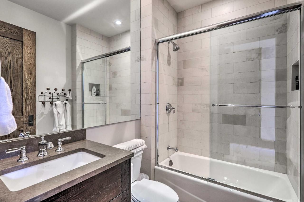 Luxurious Ski-in/ski-out Penthouse! Holiday home Telluride