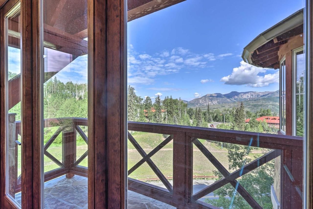 Luxurious Ski-in/ski-out Penthouse! Holiday home