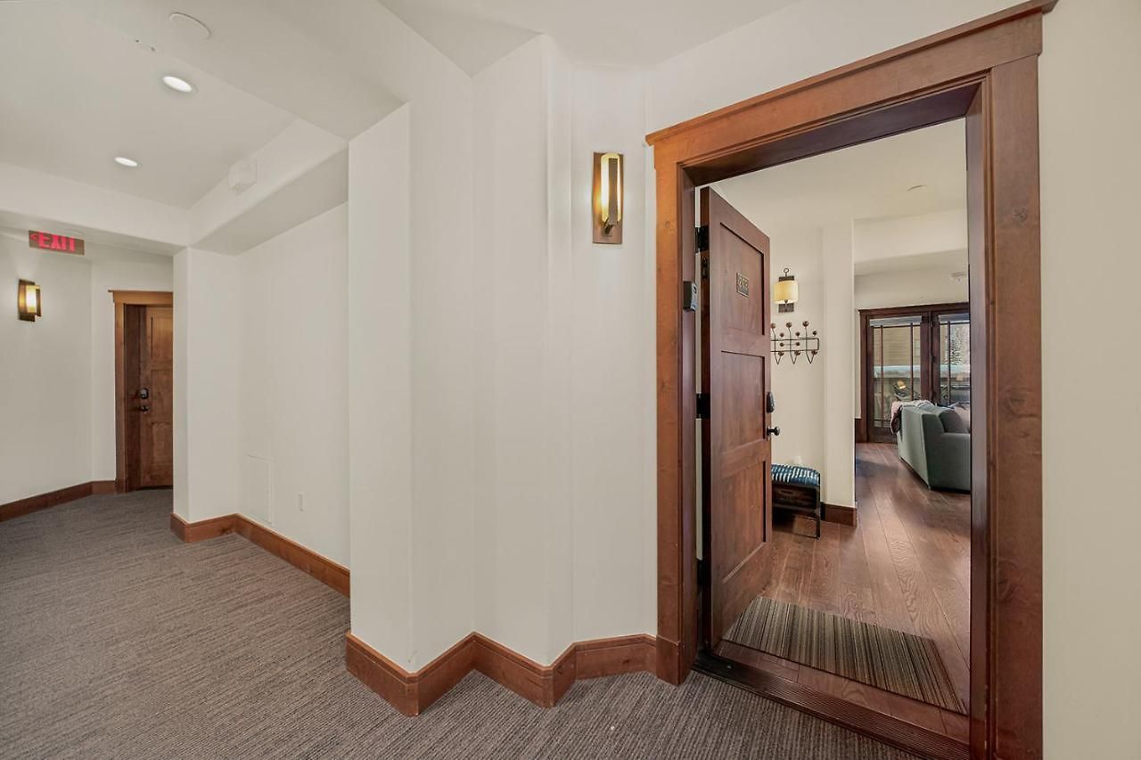 Ballard 203 Downtown Condo Postcard Views - 2Bd 2.5Ba Sleeps 4 Apartment