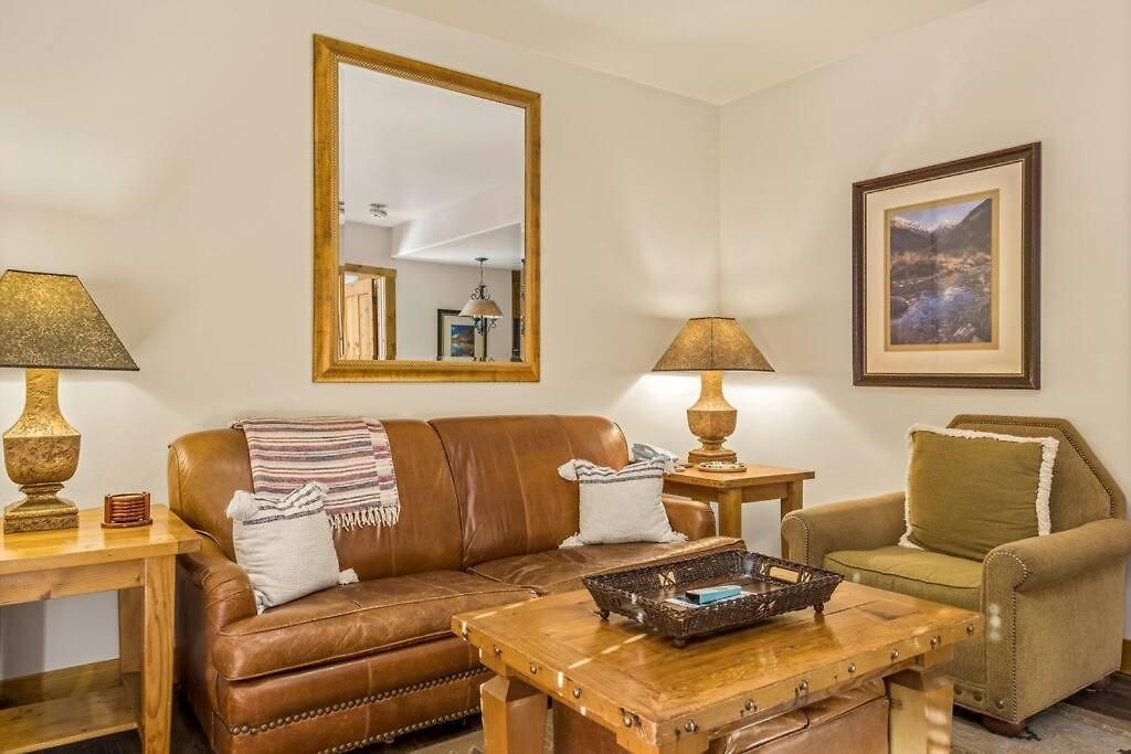 Blue Collar Boutique: Affordable Adventure 3* Telluride