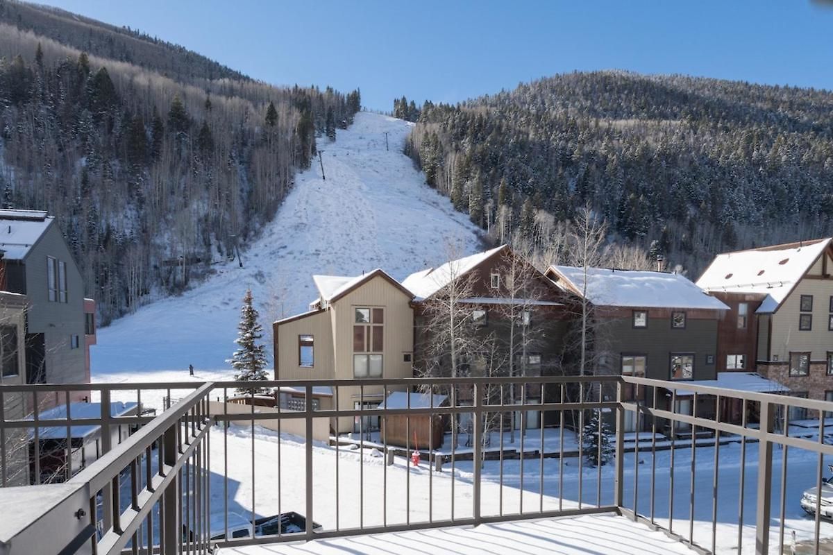 In Out Lift 7! Deck, Hot Tub, Garage Parking Apartment Telluride