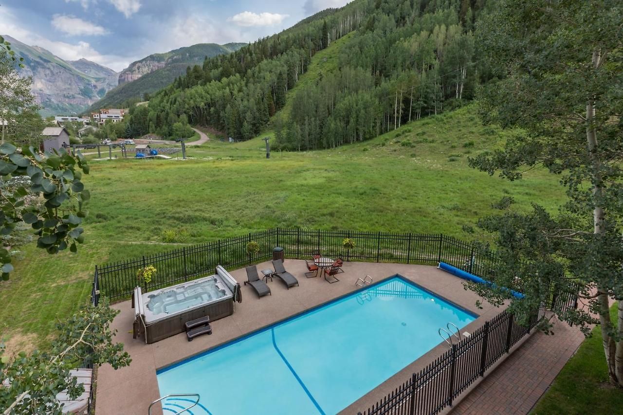 Apartment Slopeside Paradise Penthouse At Lift 7, Views, Fireplace, Deck, Hot Tub