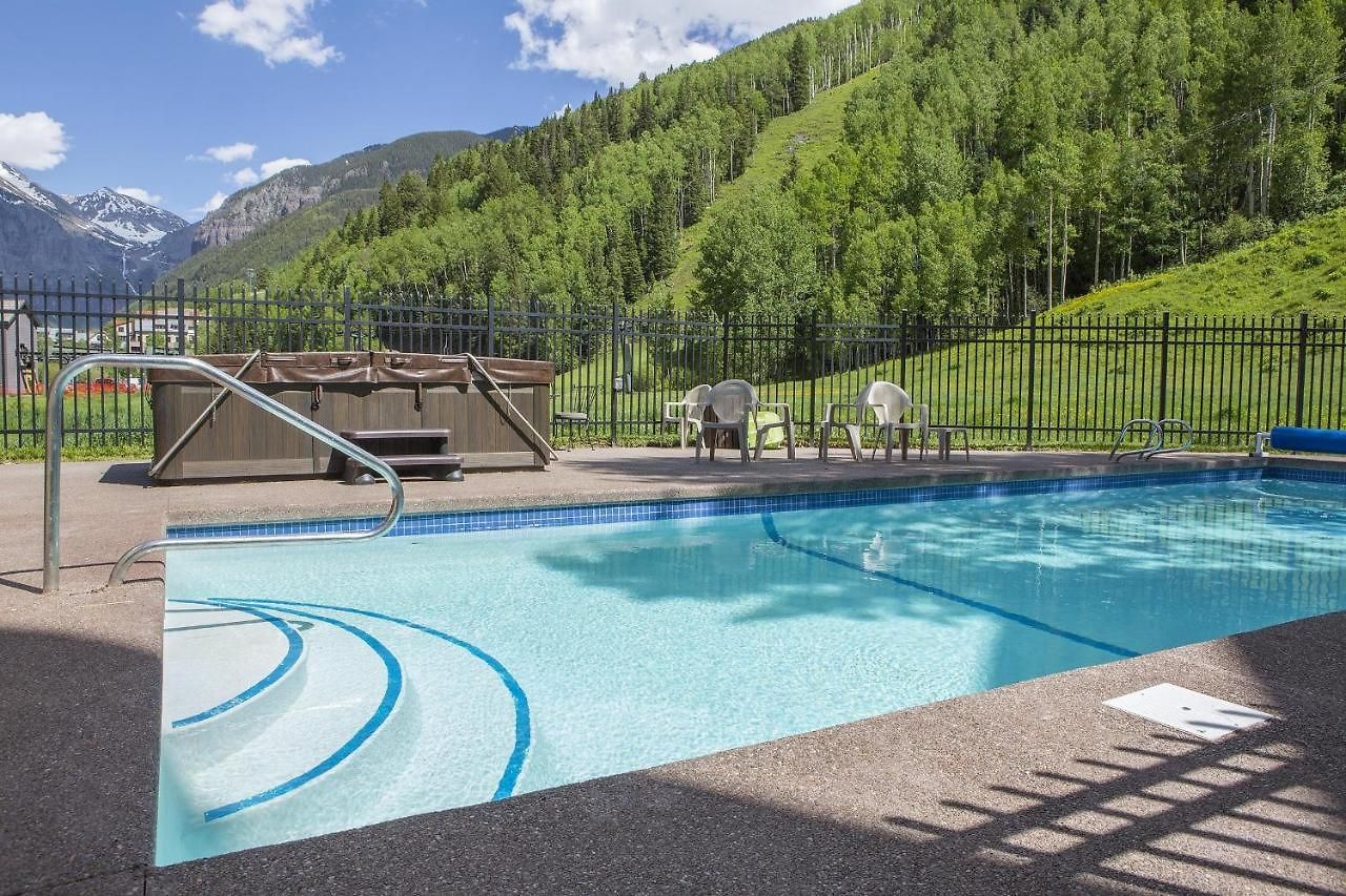 Apartment Slopeside Paradise Penthouse At Lift 7, Views, Fireplace, Deck, Hot Tub *