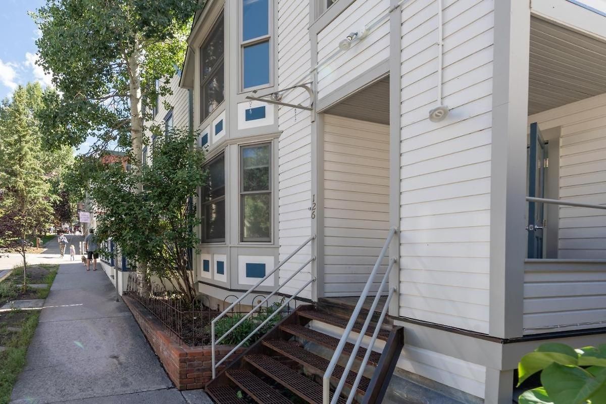 Style & Location! Steps To Gondola, Main Street, River *