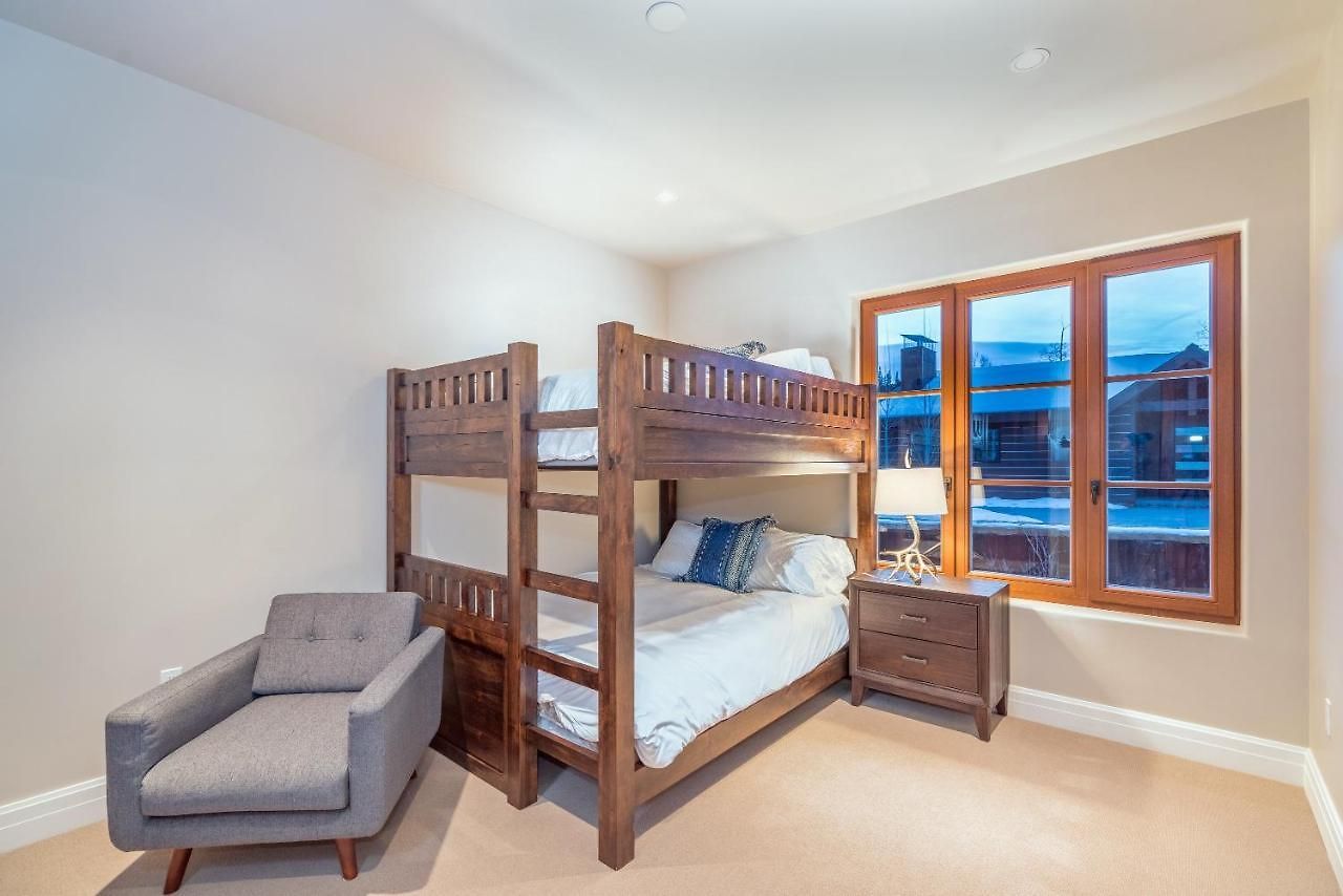 At Cortina Penthouse 10 By Alpine * Telluride