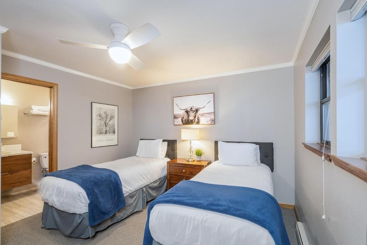 Apartment West End Winner - Hot Tub, Parking, Open Kitchen & Living Space Telluride