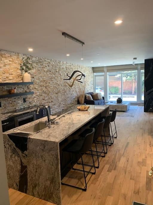 Luxurious1br In Town And Steps To The Gondola