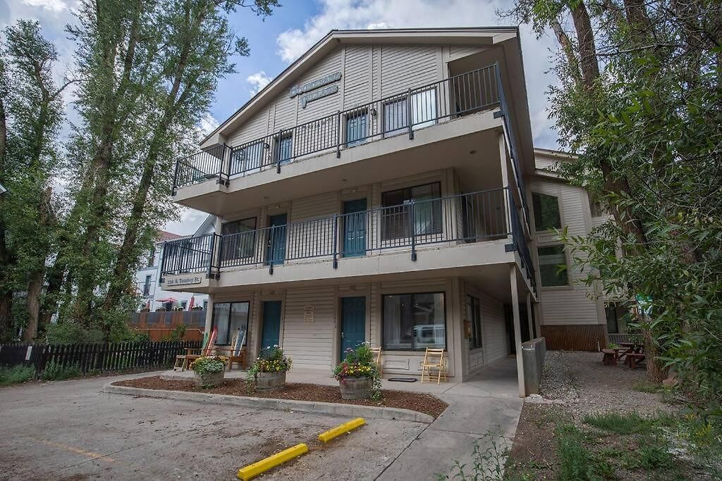 Apartment The Creekside Retreat: Steps To Of