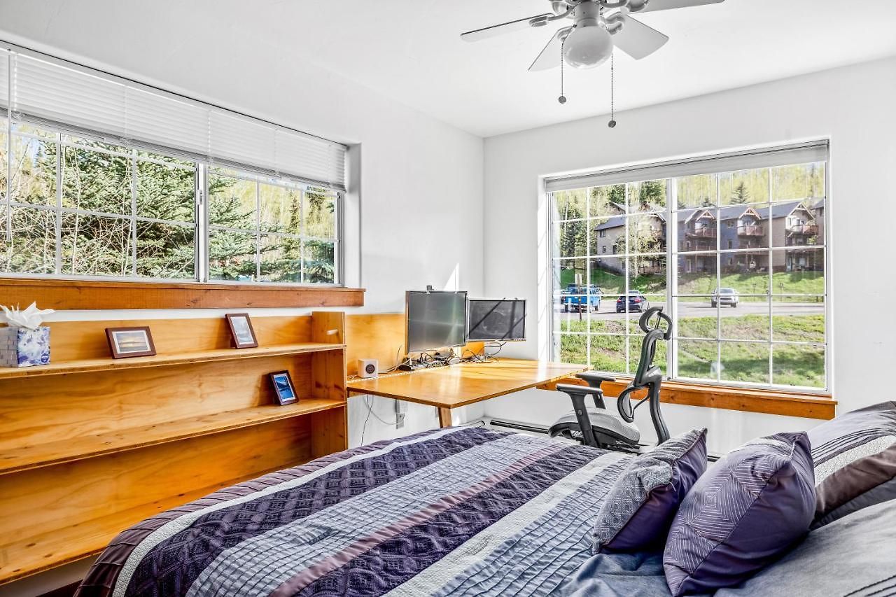 Northstar 1 - Mountain View Corner Retreat