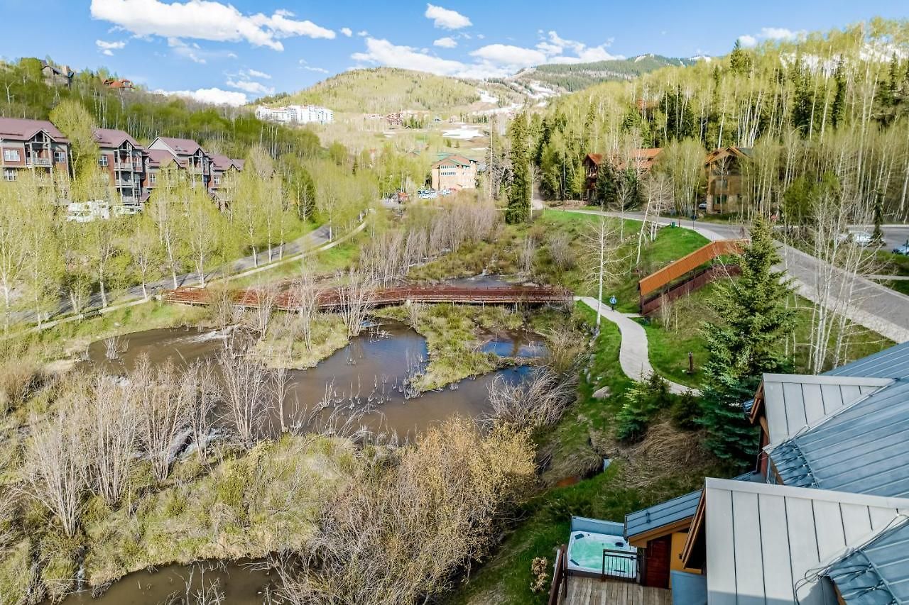 Northstar 1 - Mountain View Corner Retreat Holiday home