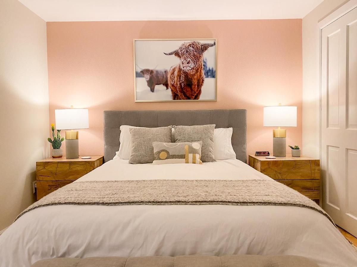 Apartment Family Friendly Mainstreet Townhome