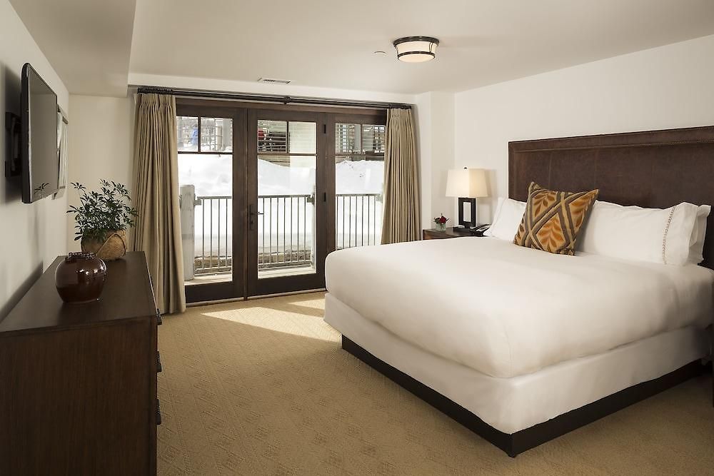 Madeline And Residences Hotel