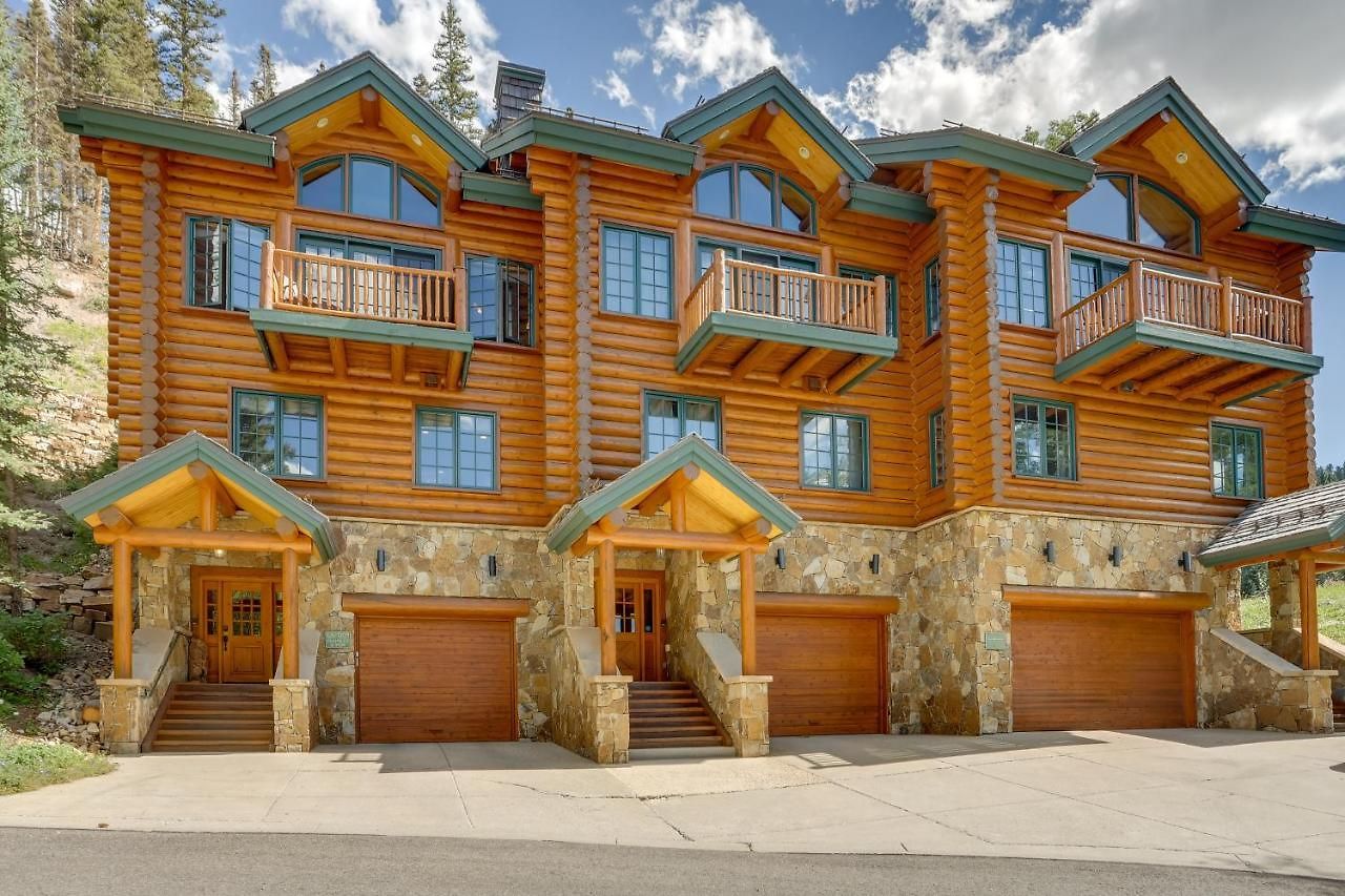 Holiday home Ski-in/ski-out Mountain Village W/ Hot Tub! *