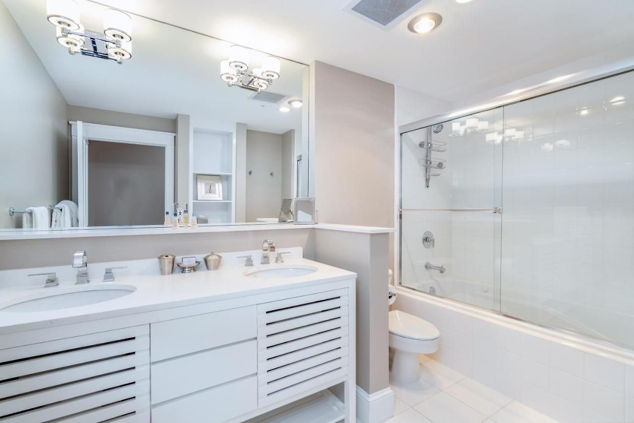 Apartment River Club 203