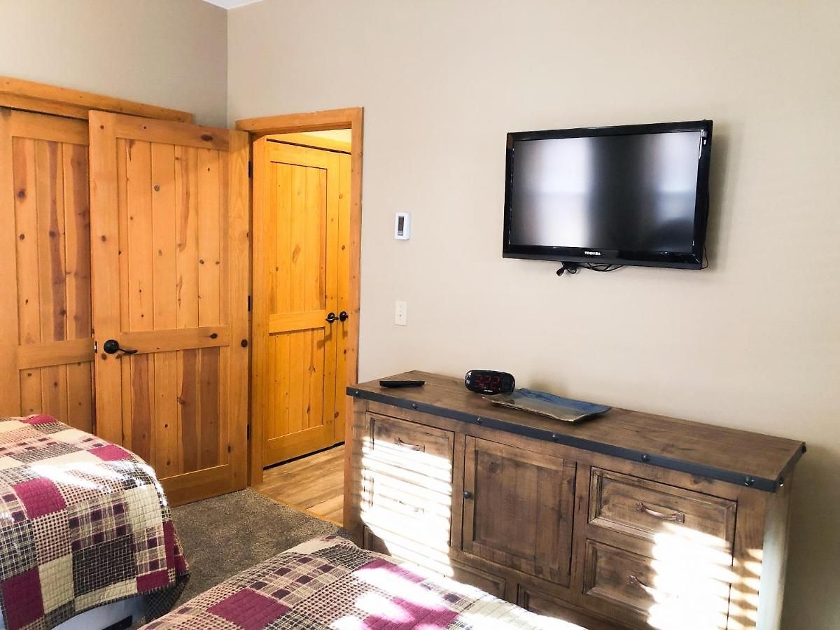 Bear Creek 301 By Alpine Telluride