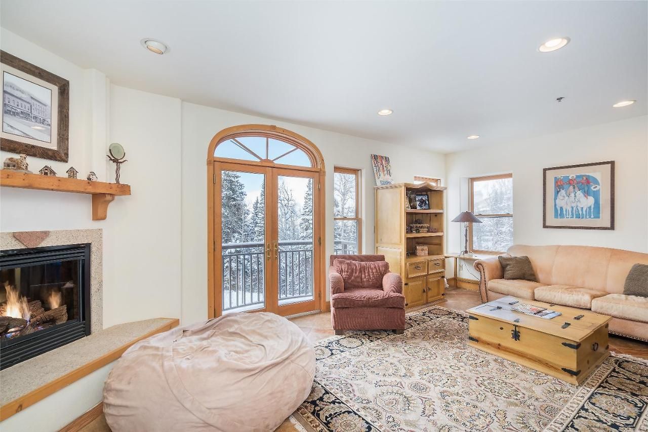 Bear Creek 212a By Alpine *