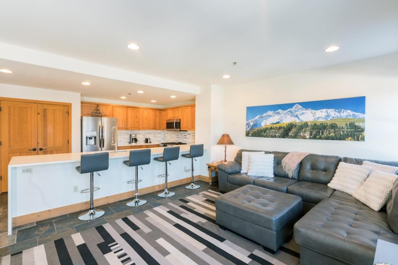 Apartment Bear Creek 209