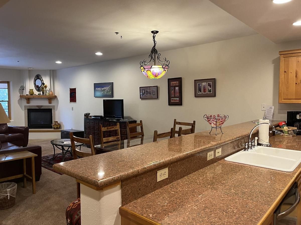 Bear Creek 108a Apartment