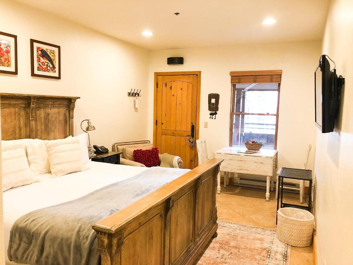 Bear Creek 111 By Alpine *