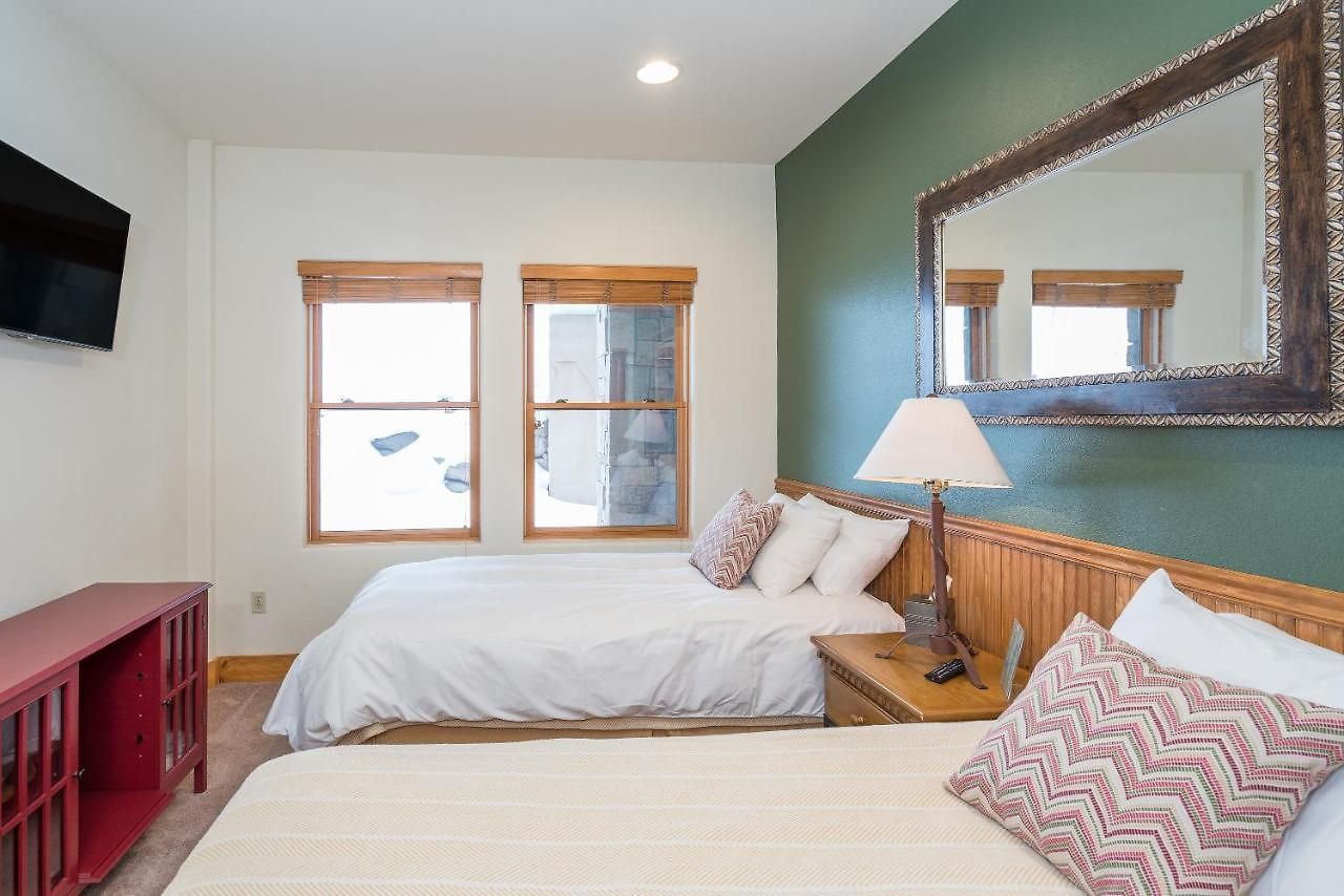 Bear Creek 203 By Alpine