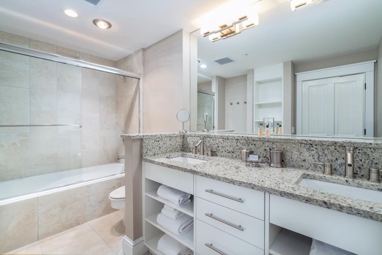 River Club 207 Apartment *