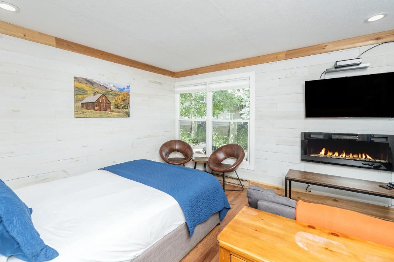 Mountainside 310 By Alpine *