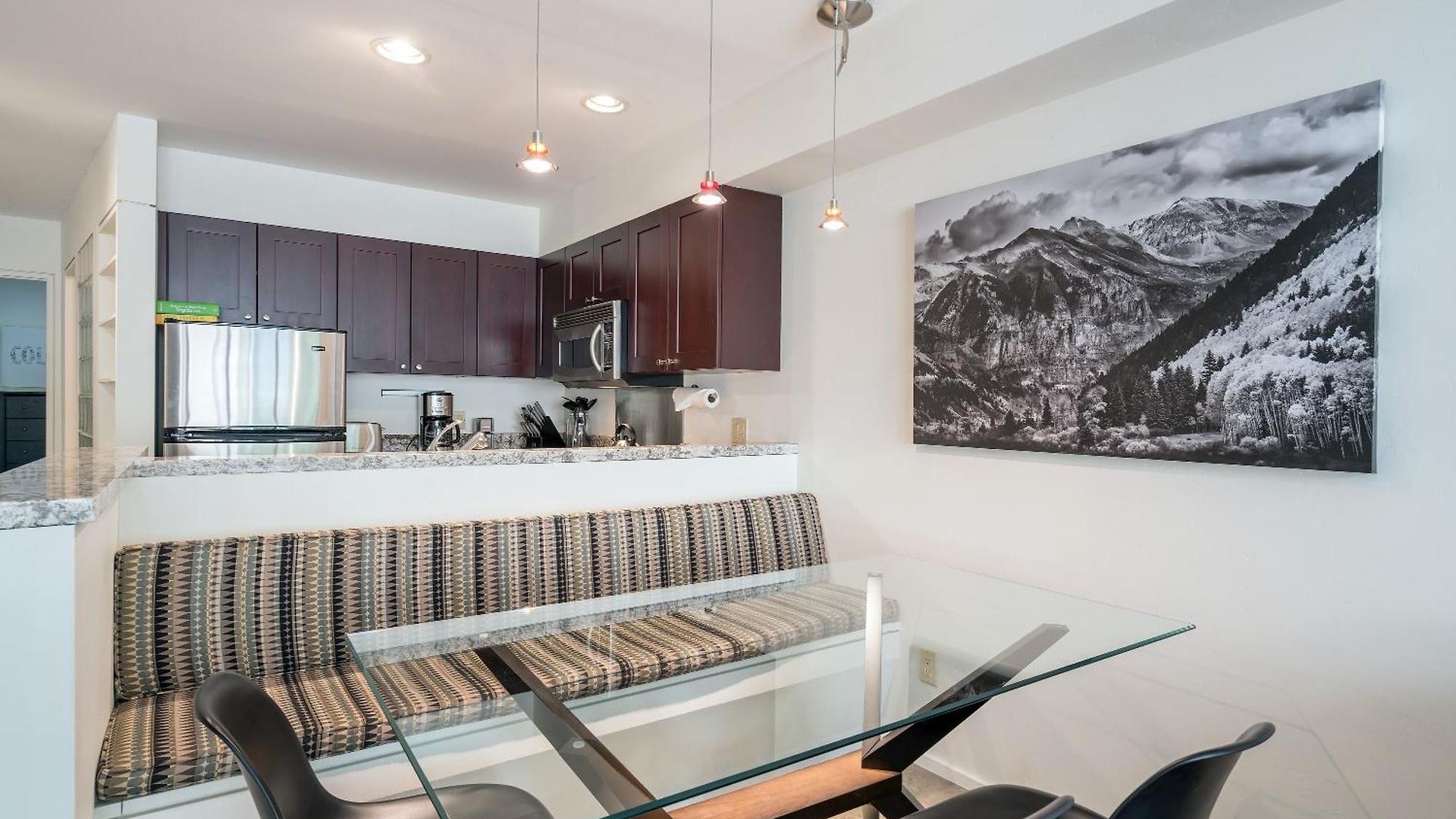 Holiday home Deluxe Unit With Unbeatable Deck Views *