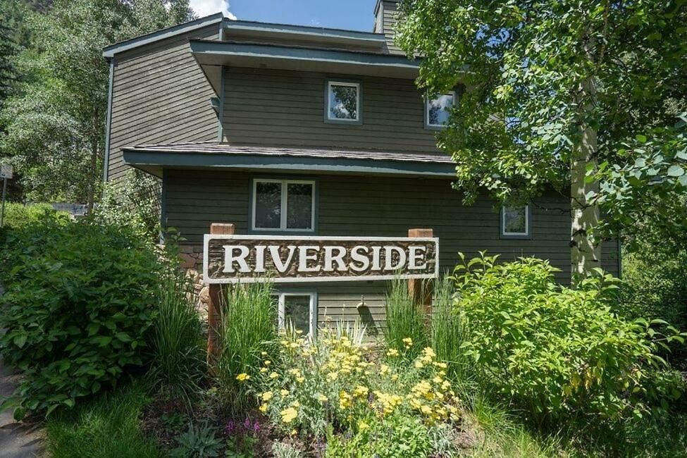 Riverside A03