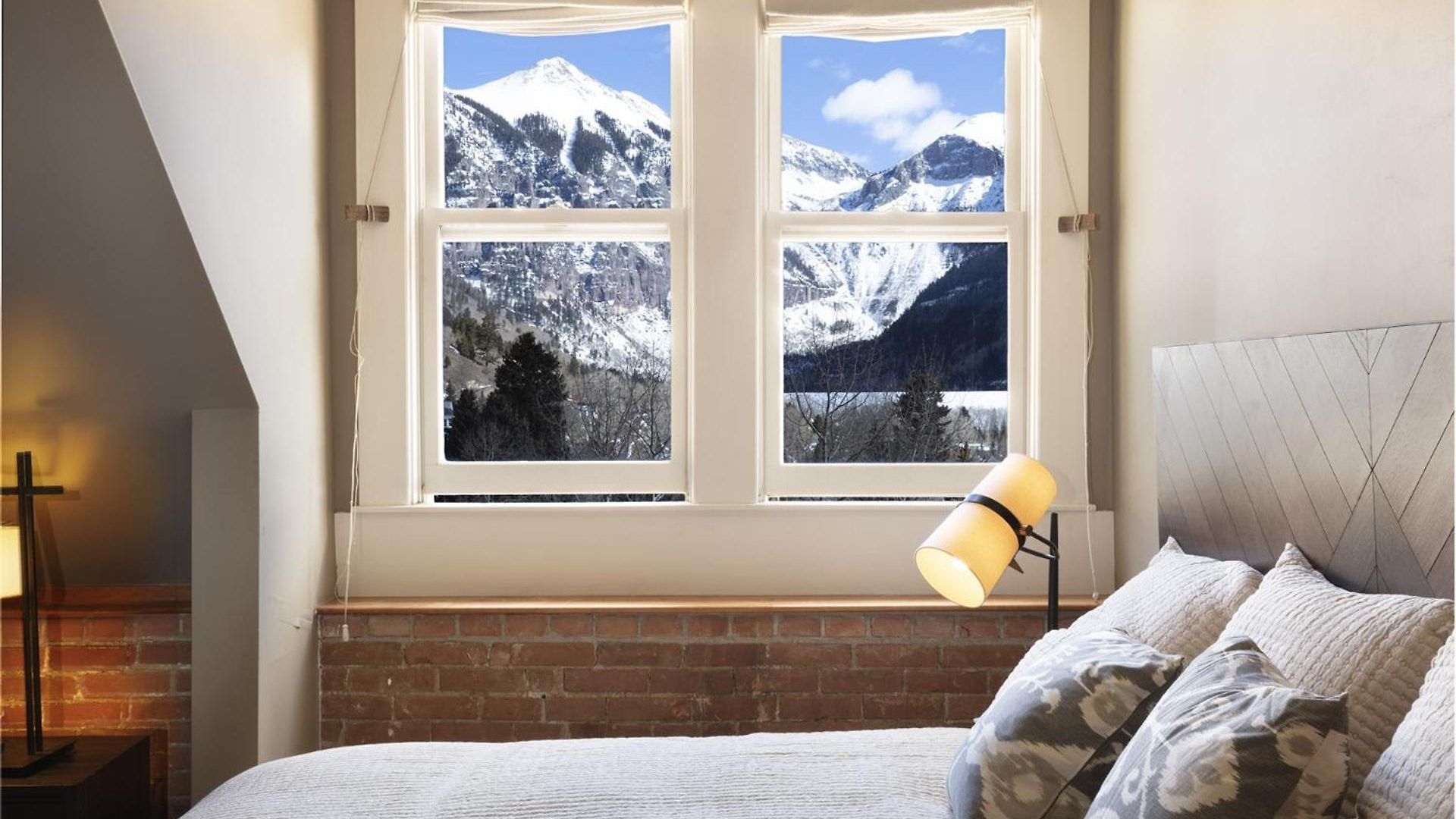 Ajax Loft Apts * Telluride