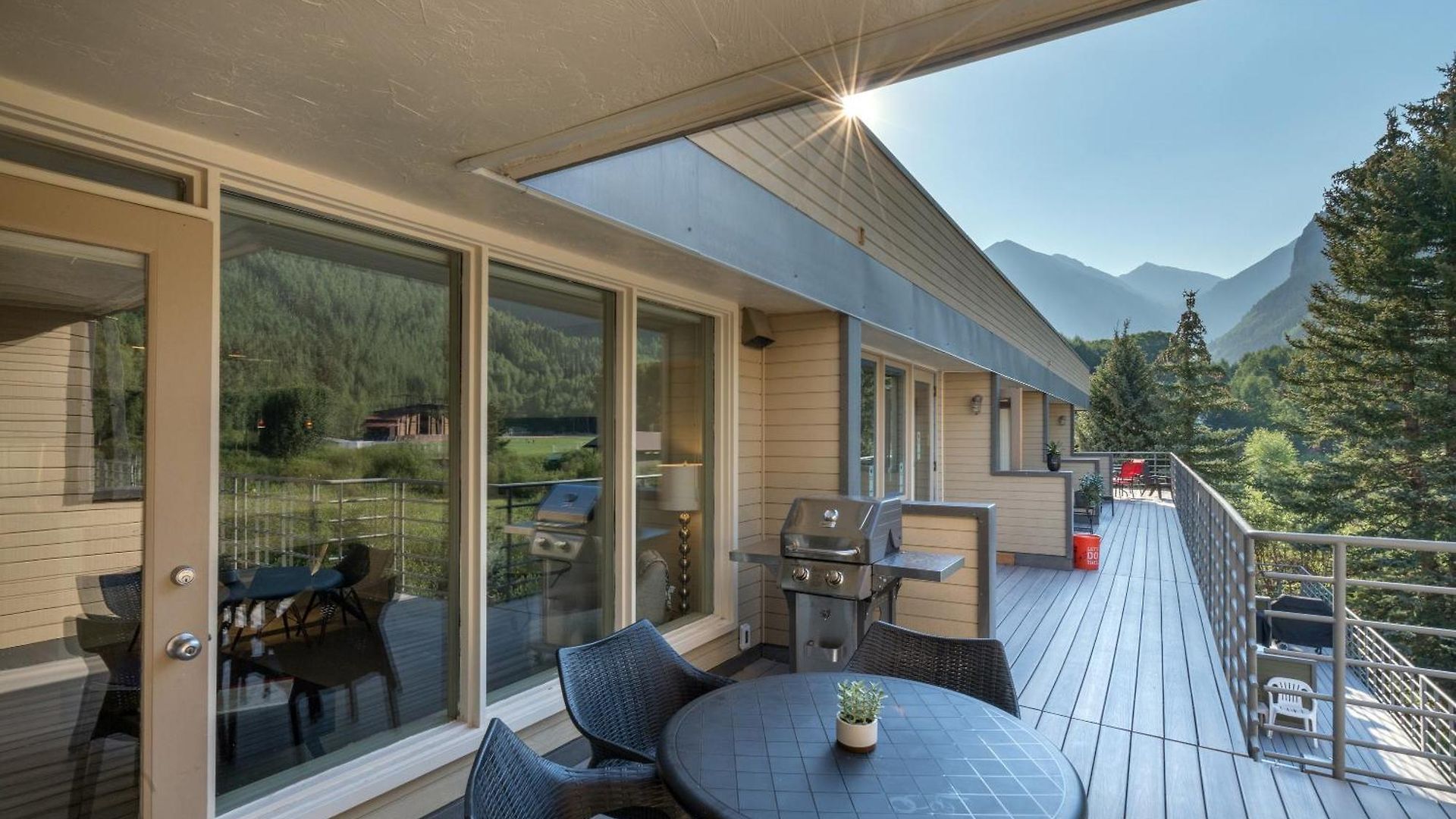 Holiday home Deluxe Unit With Unbeatable Deck Views Telluride