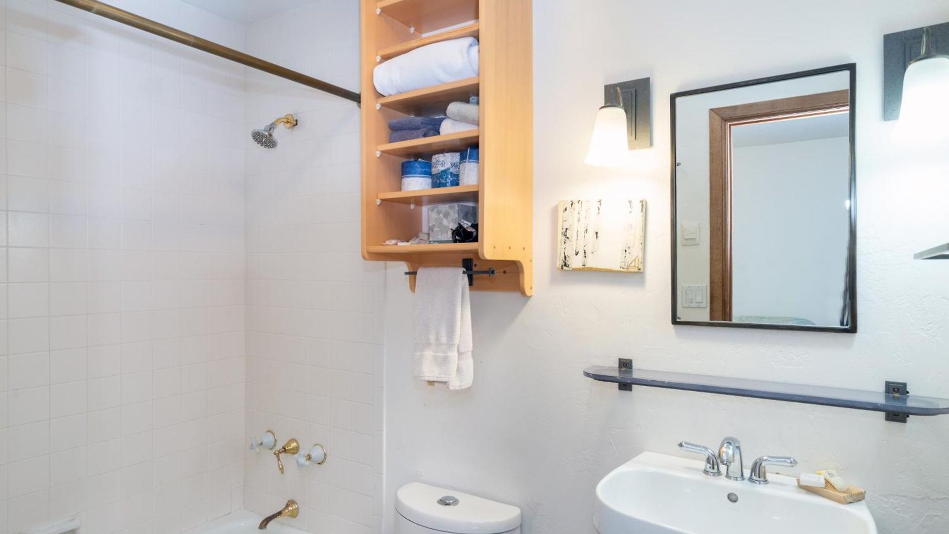 With Great Access And Heated Garage Holiday home *