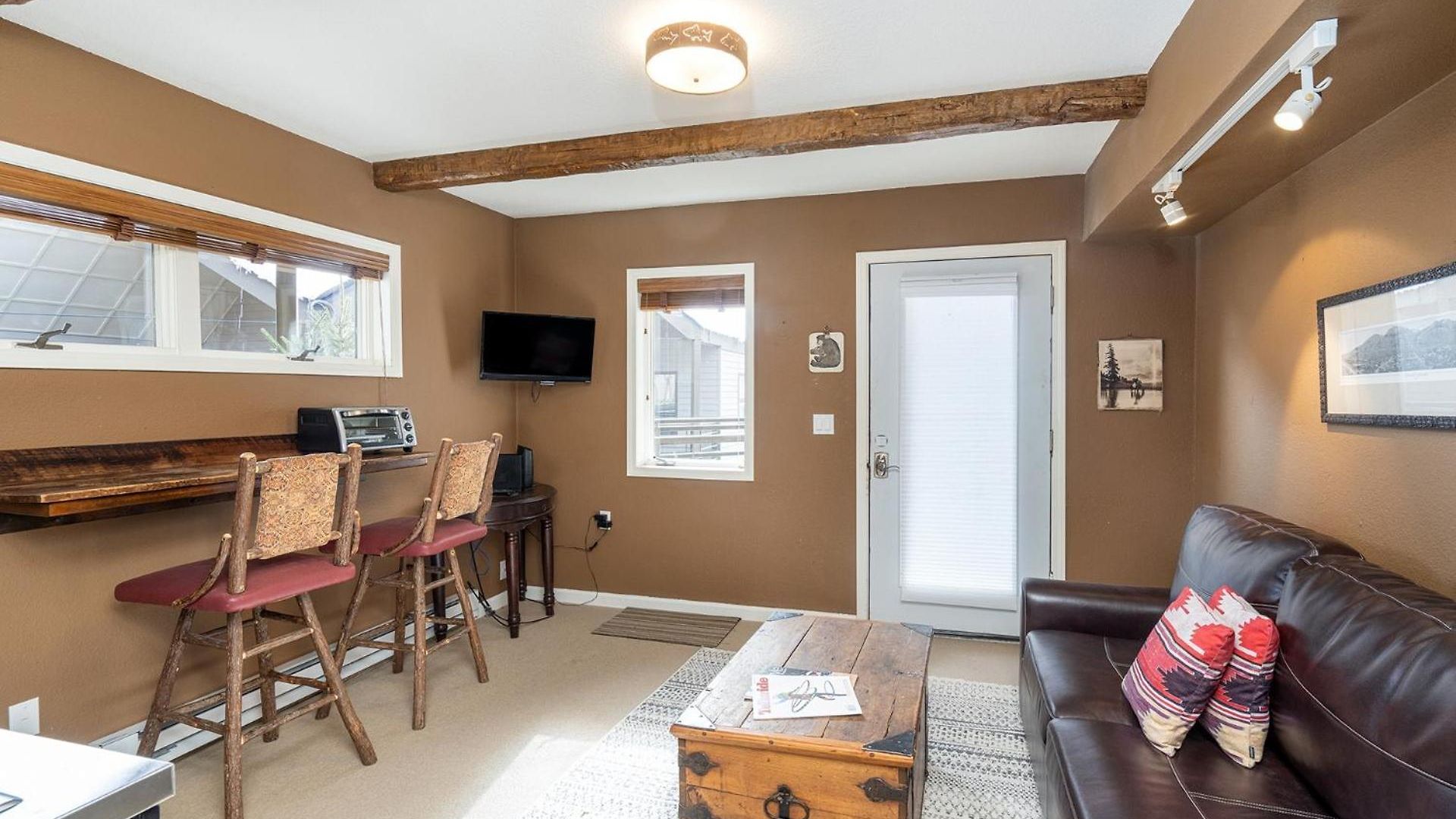 Trip Value! Walk Everywhere, Hot Tub, Floor Apartment Telluride