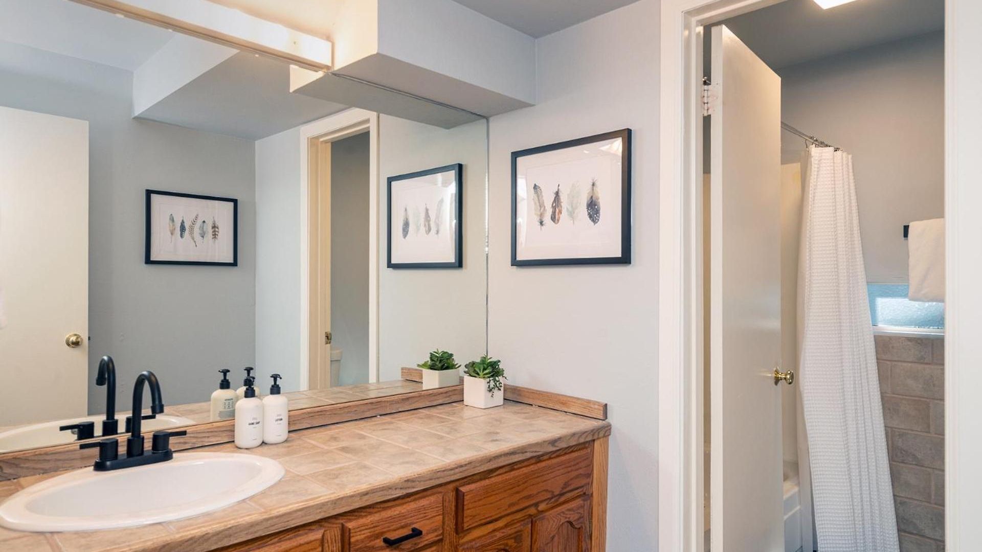 Apartment Space For All! Close To Lift 7, Fireplace, Hot Tub *