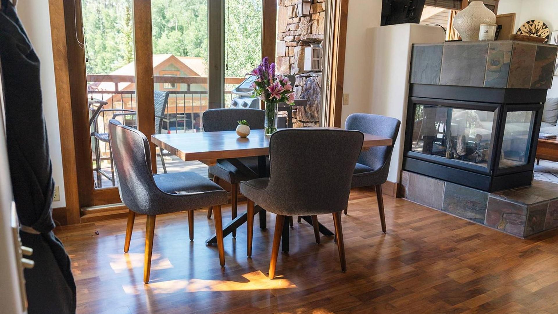 Terraces ~ The Hot Toddy Holiday home *