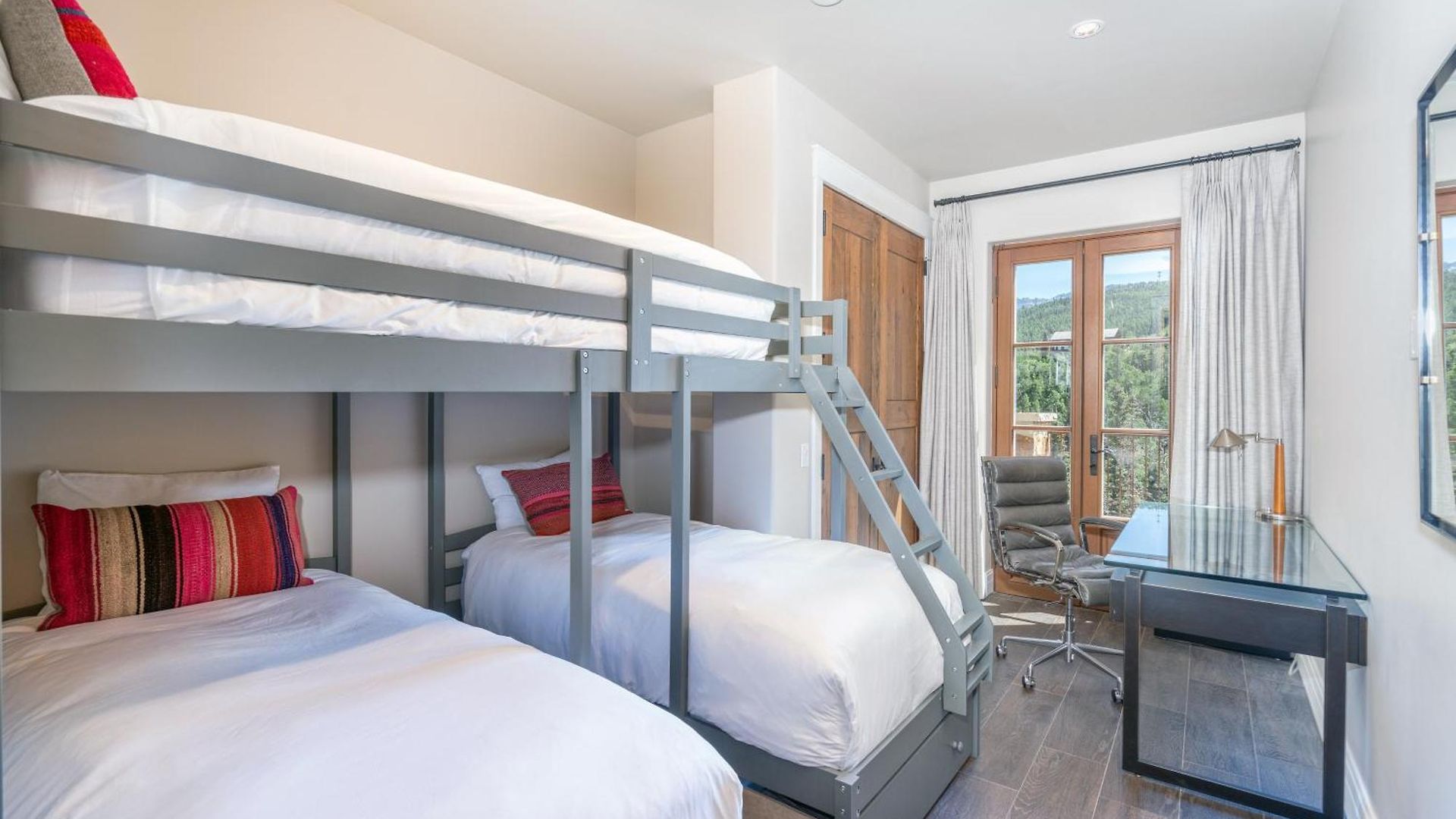 At Cortina Penthouse 11 By Alpine Apartment Telluride