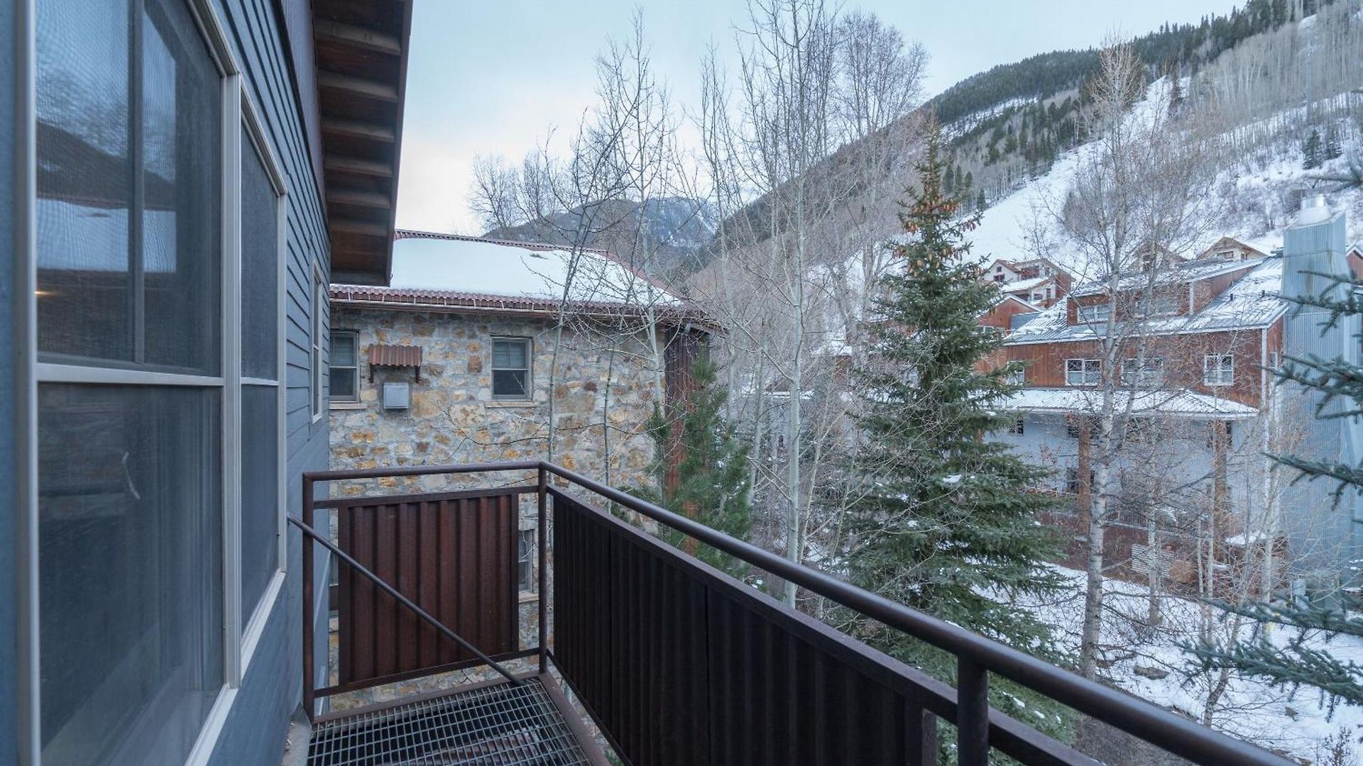Apartment River Club 308 By Alpine Telluride
