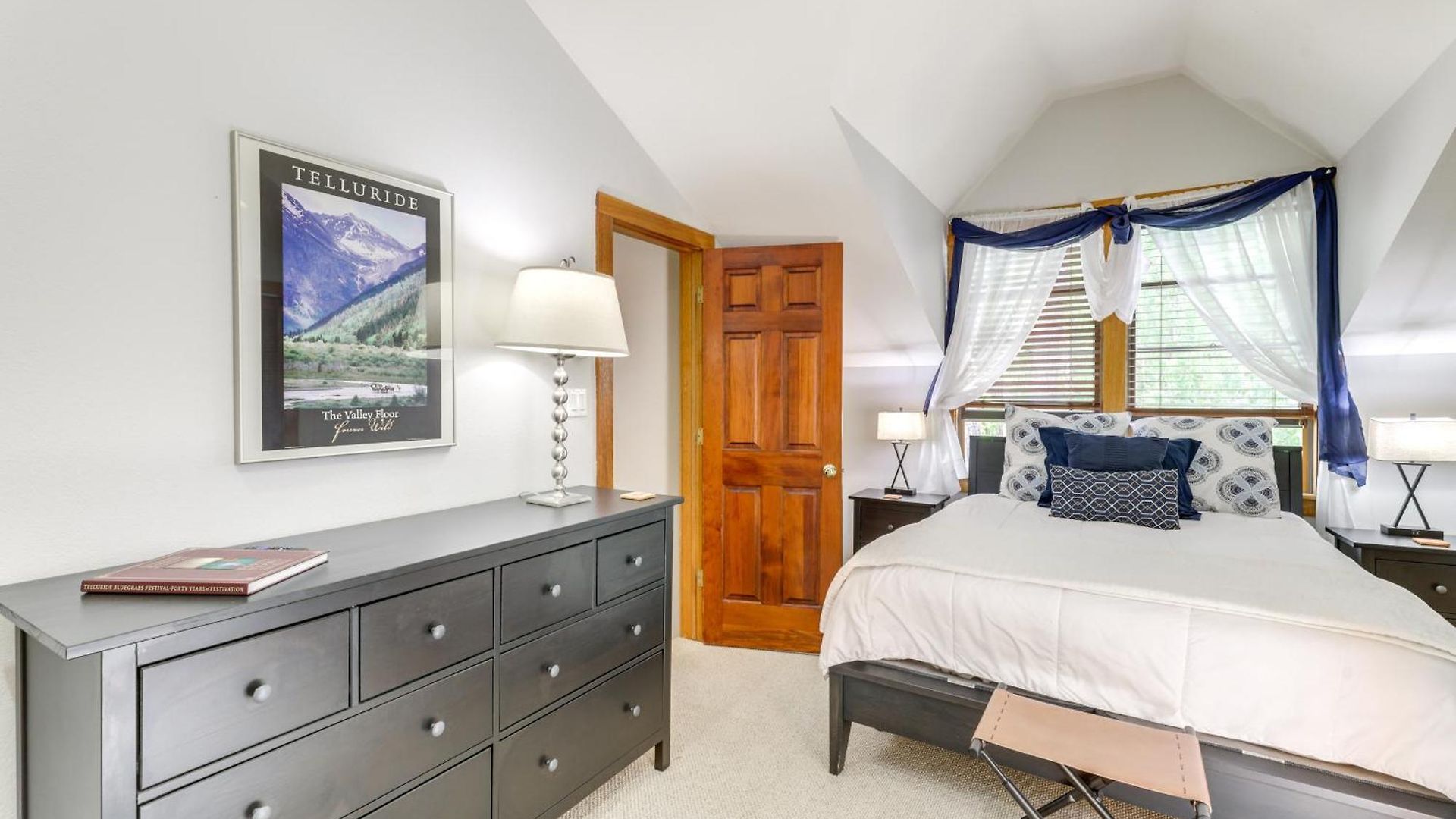 Condo: Walk To Lift, Bear Creek, & More! * Telluride